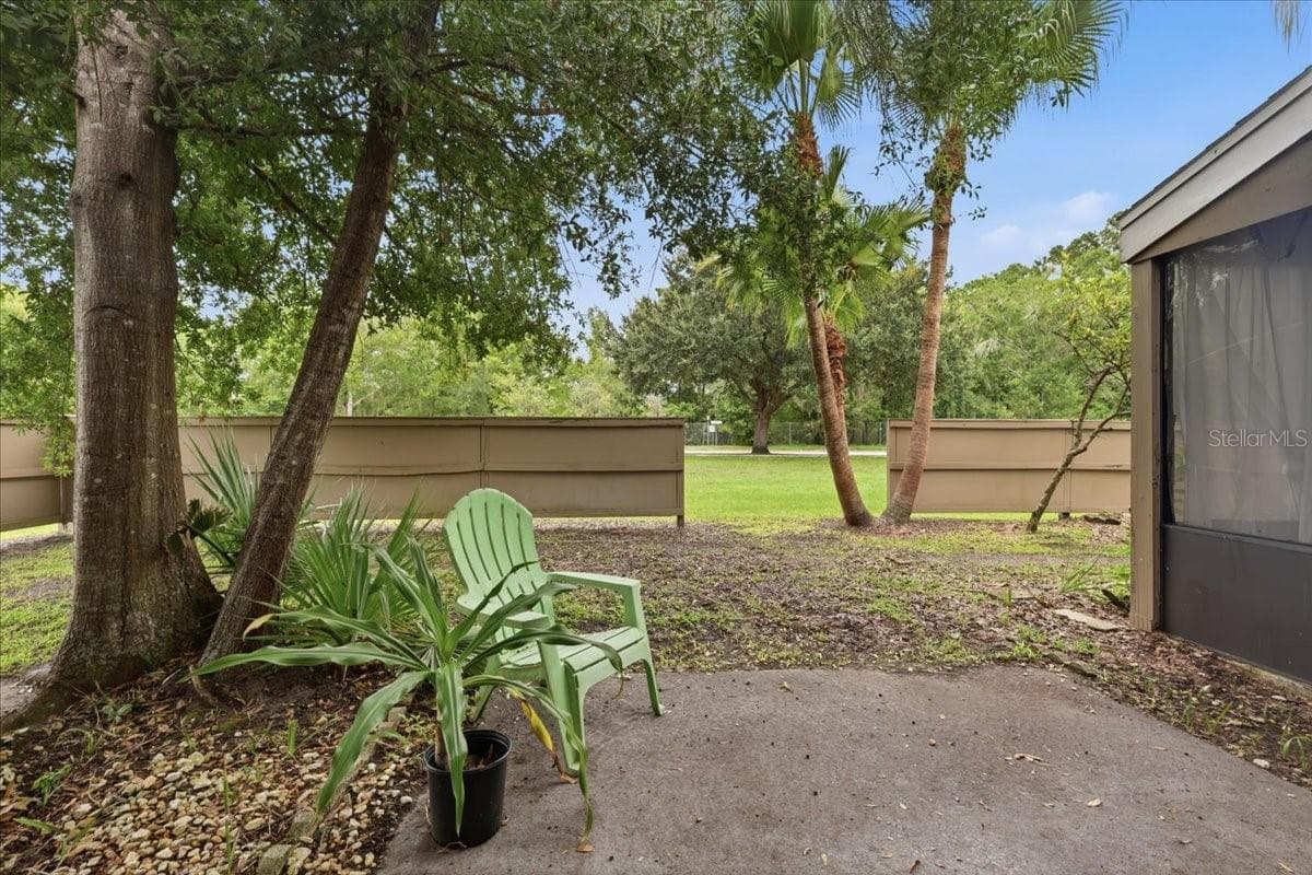 6074 PEREGRINE AVENUE — photo 21 of 27