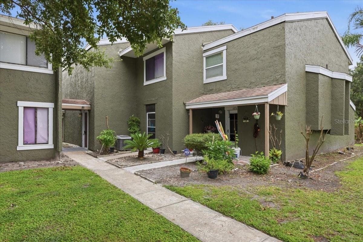6074 PEREGRINE AVENUE — photo 1 of 27