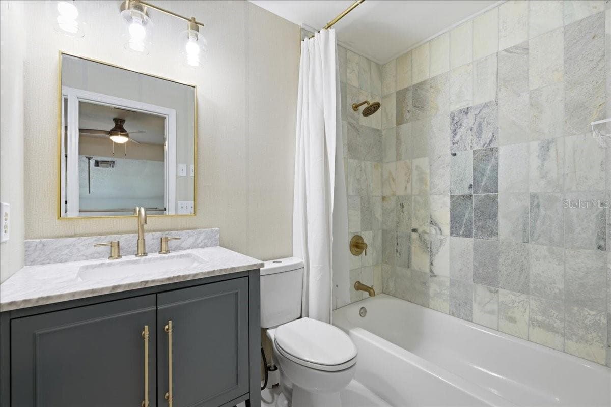 6074 PEREGRINE AVENUE — photo 18 of 27