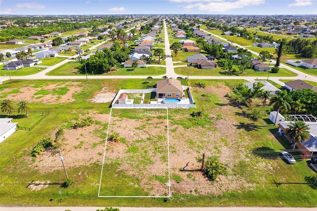 614 JACARANDA PARKWAY — photo 1 of 18