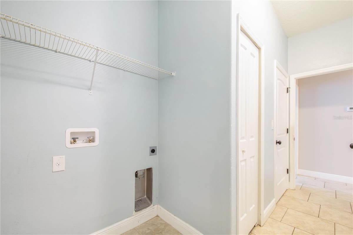 1020 LENA RUN COURT — photo 58 of 81