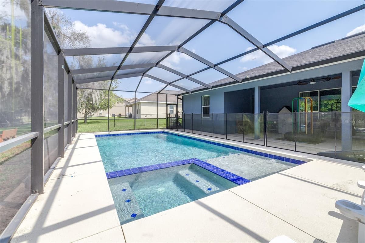 1020 LENA RUN COURT — photo 7 of 81