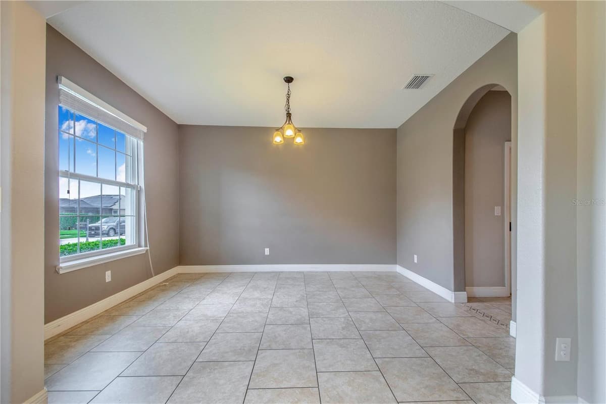 1020 LENA RUN COURT — photo 14 of 81