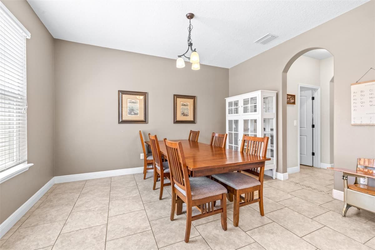 1020 LENA RUN COURT — photo 12 of 81