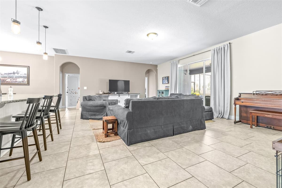 1020 LENA RUN COURT — photo 26 of 81