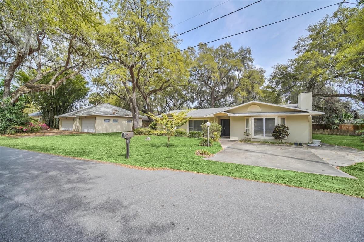 581 WOODLAWN TERRACE — photo 1 of 1