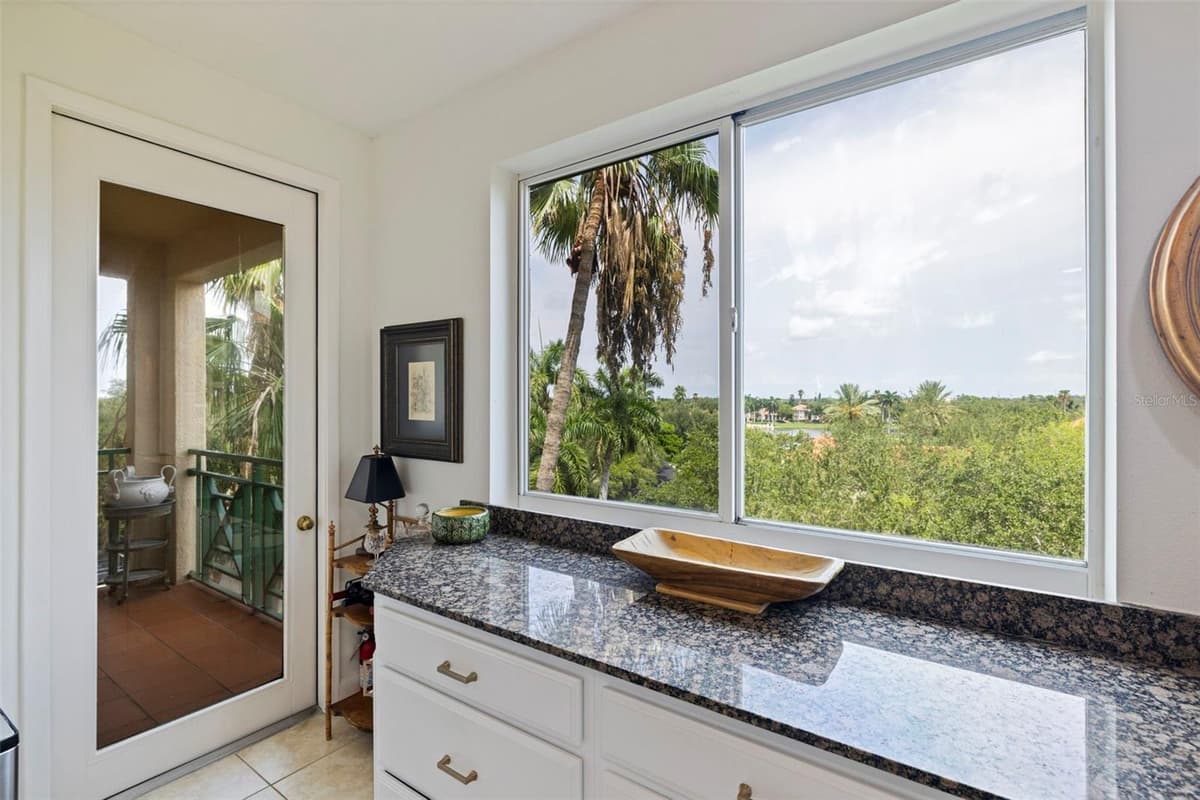 4737 DOLPHIN CAY LANE — photo 10 of 50