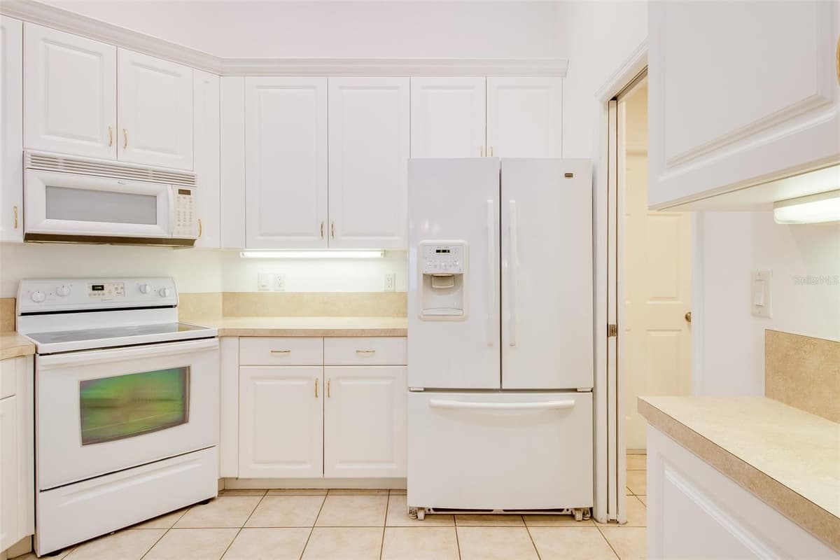 2991 GRANDVIEW DRIVE — photo 15 of 38
