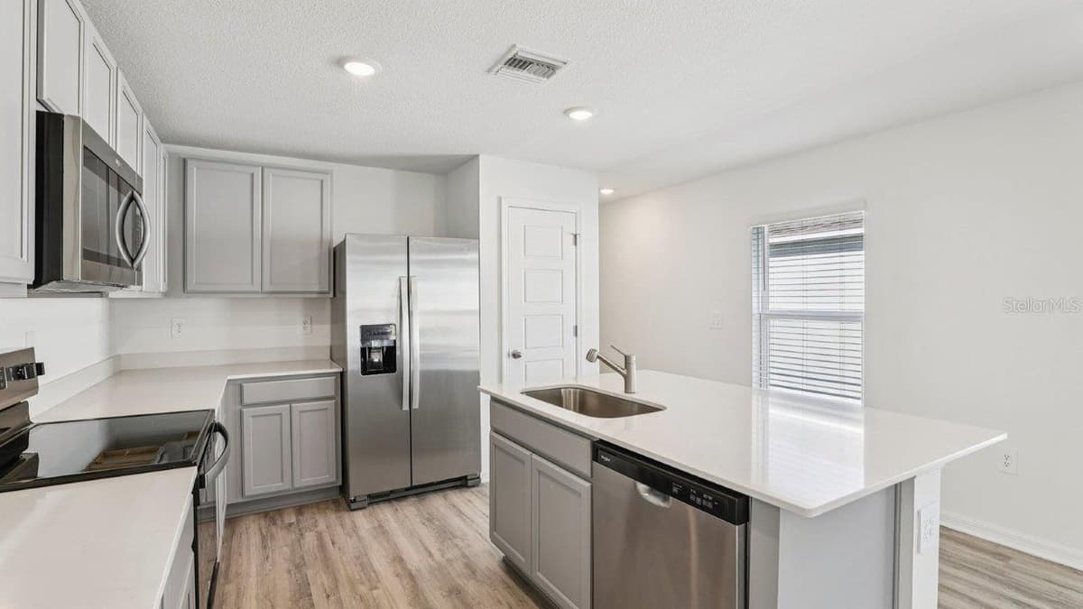 5580 TAVERNA LOOP — photo 9 of 25