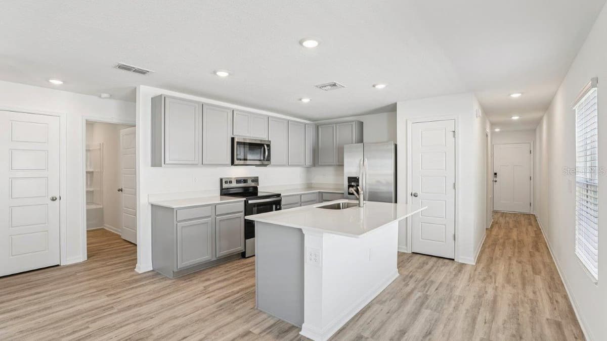 5580 TAVERNA LOOP — photo 6 of 25