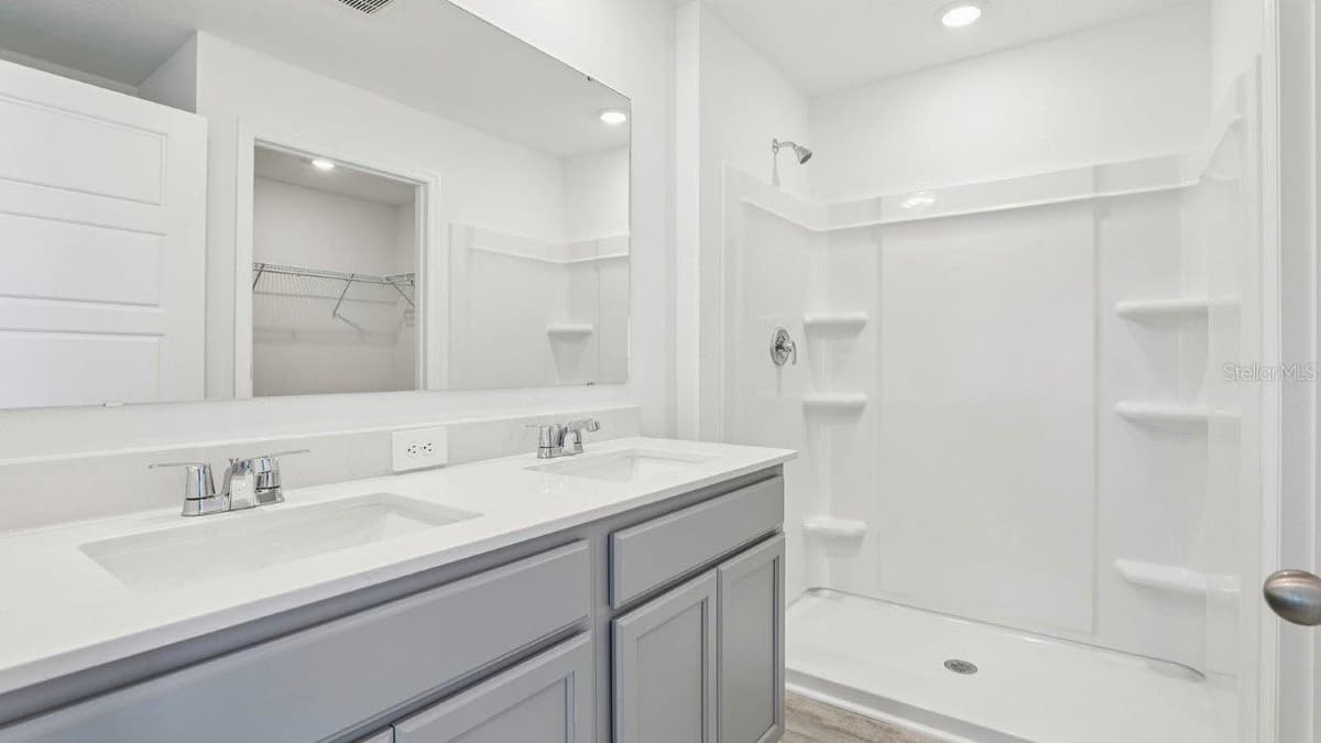 5580 TAVERNA LOOP — photo 15 of 25
