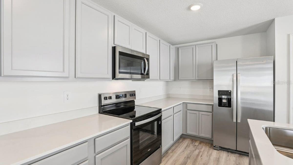 5580 TAVERNA LOOP — photo 10 of 25