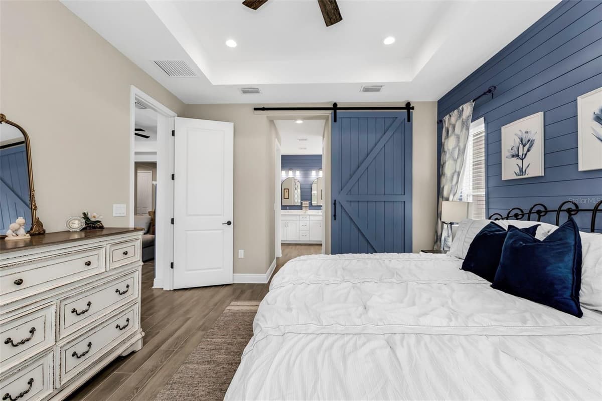 10703 FALLING LEAF COURT — photo 21 of 69