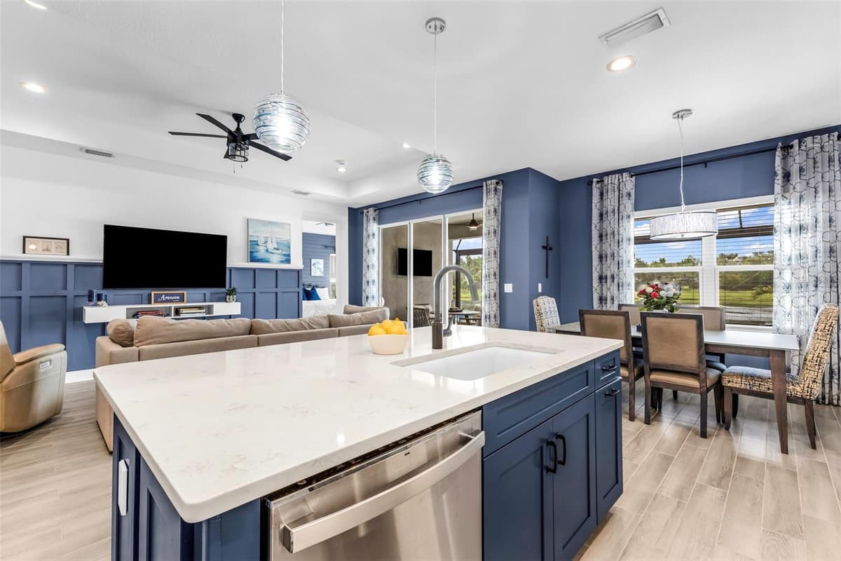 10703 FALLING LEAF COURT — photo 10 of 69