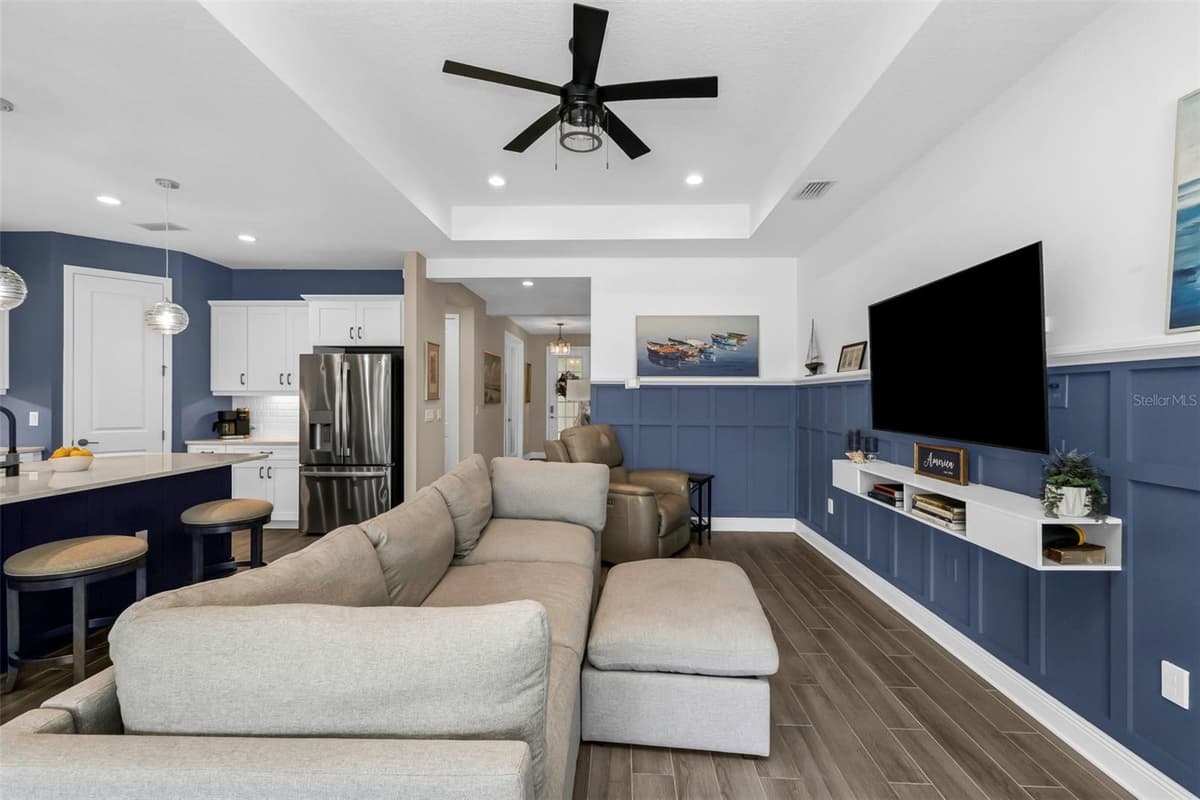10703 FALLING LEAF COURT — photo 16 of 69
