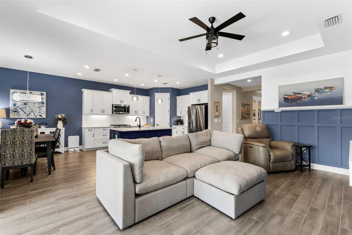 10703 FALLING LEAF COURT — photo 15 of 69