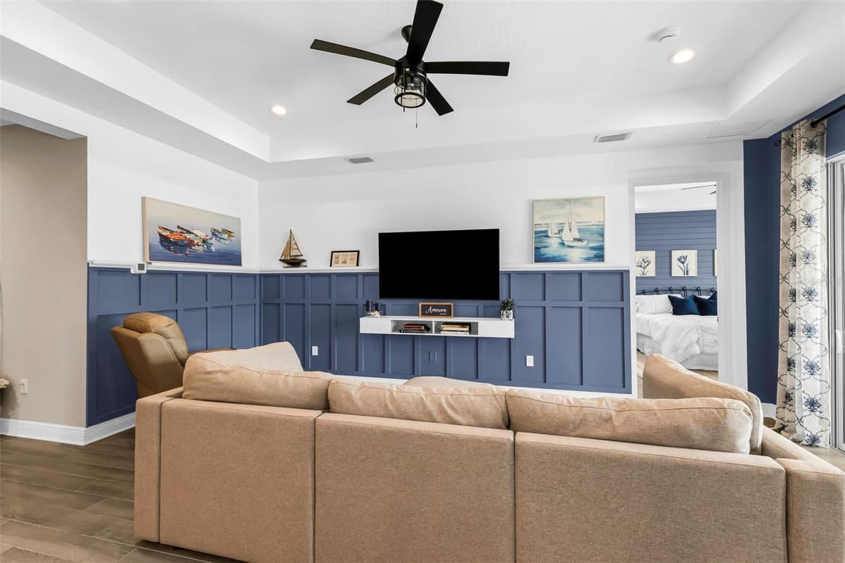 10703 FALLING LEAF COURT — photo 18 of 69