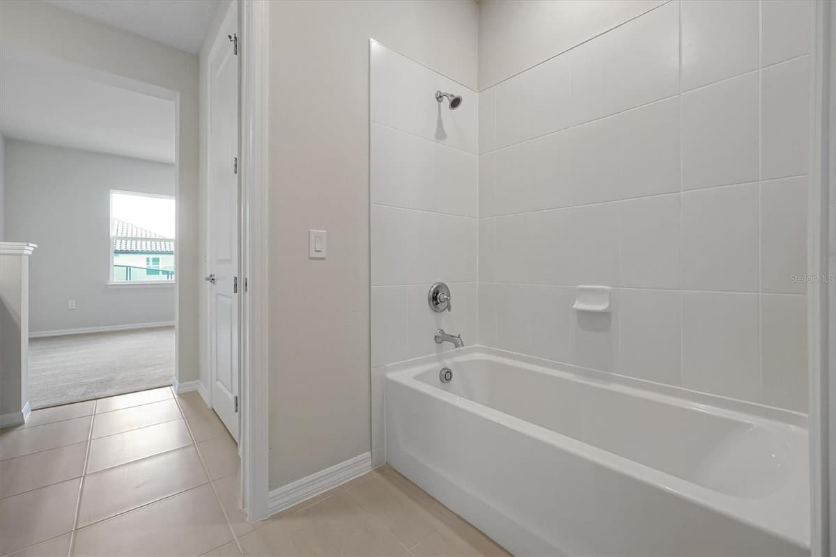 8399 PARK CLIFF WAY — photo 39 of 65