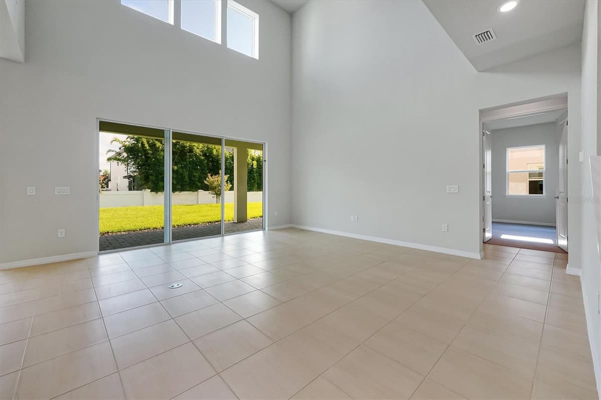 8399 PARK CLIFF WAY — photo 8 of 65