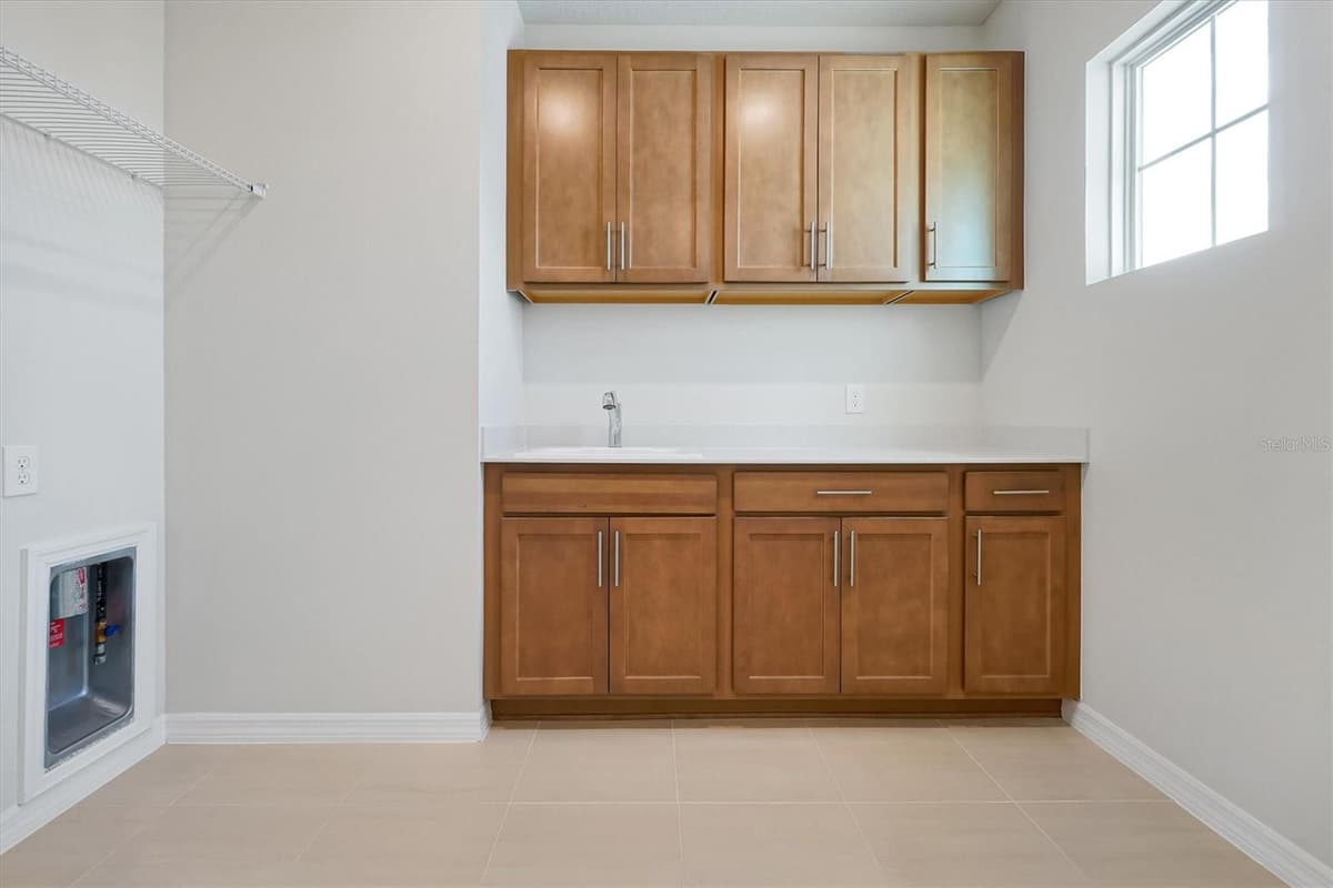 8399 PARK CLIFF WAY — photo 48 of 65