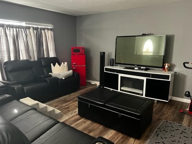1034 LAKE DOE BOULEVARD — photo 6 of 10