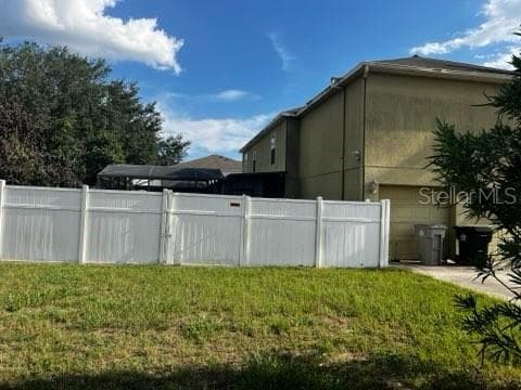 1034 LAKE DOE BOULEVARD — photo 4 of 10