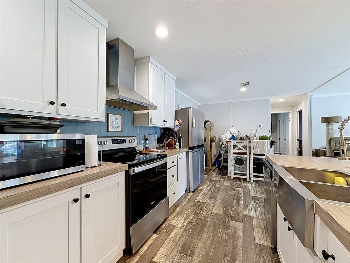 17721 DRAYTON STREET — photo 21 of 49