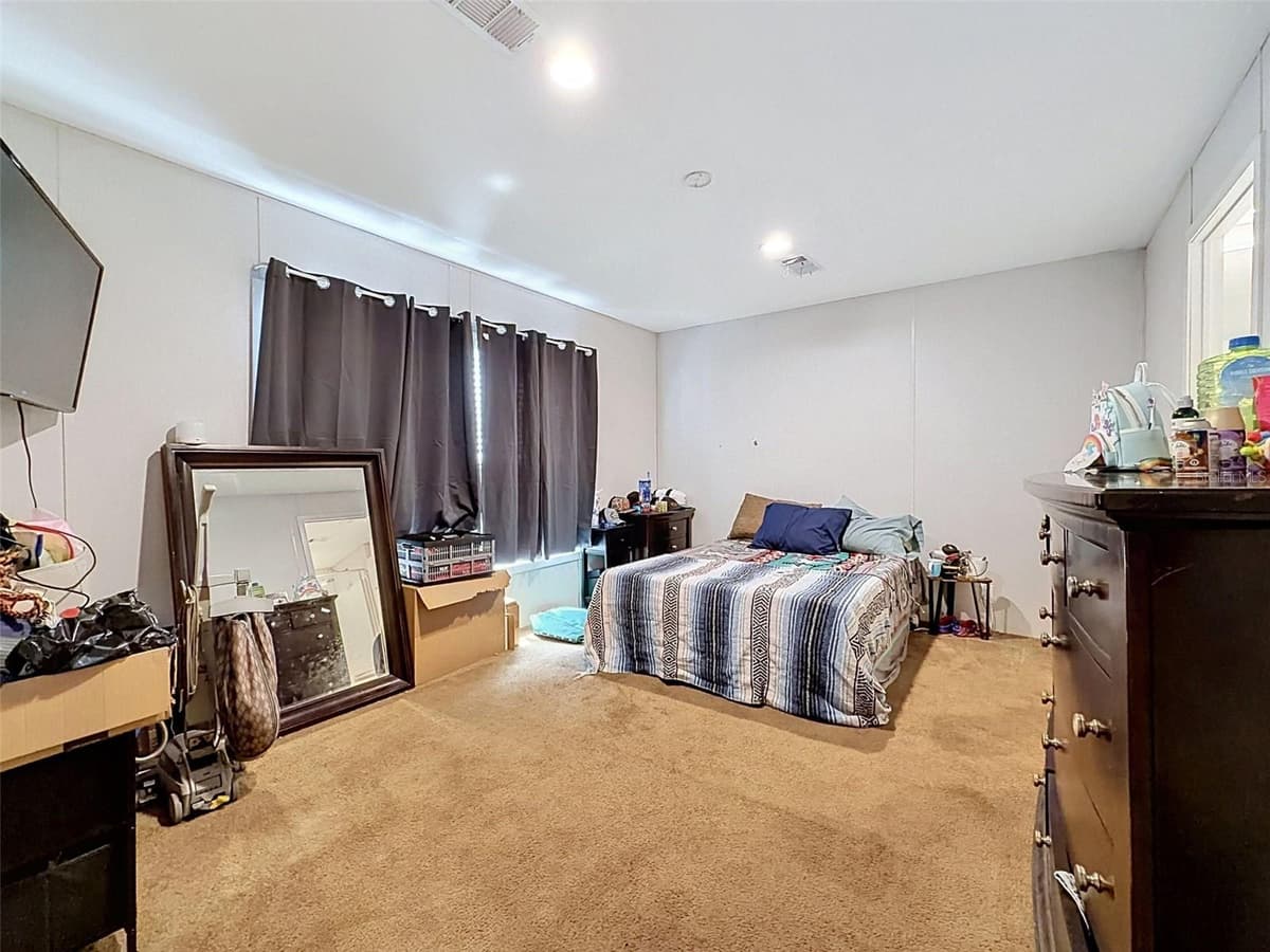 17721 DRAYTON STREET — photo 32 of 49