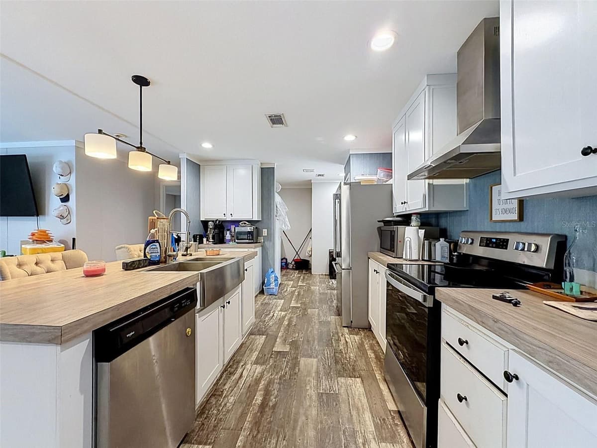 17721 DRAYTON STREET — photo 17 of 49