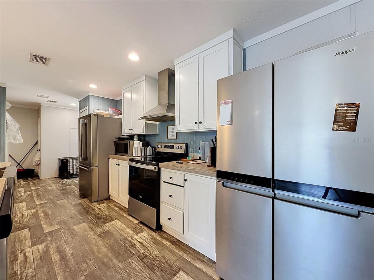 17721 DRAYTON STREET — photo 15 of 49
