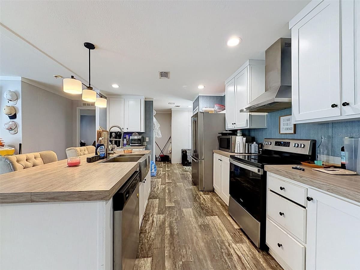 17721 DRAYTON STREET — photo 16 of 49