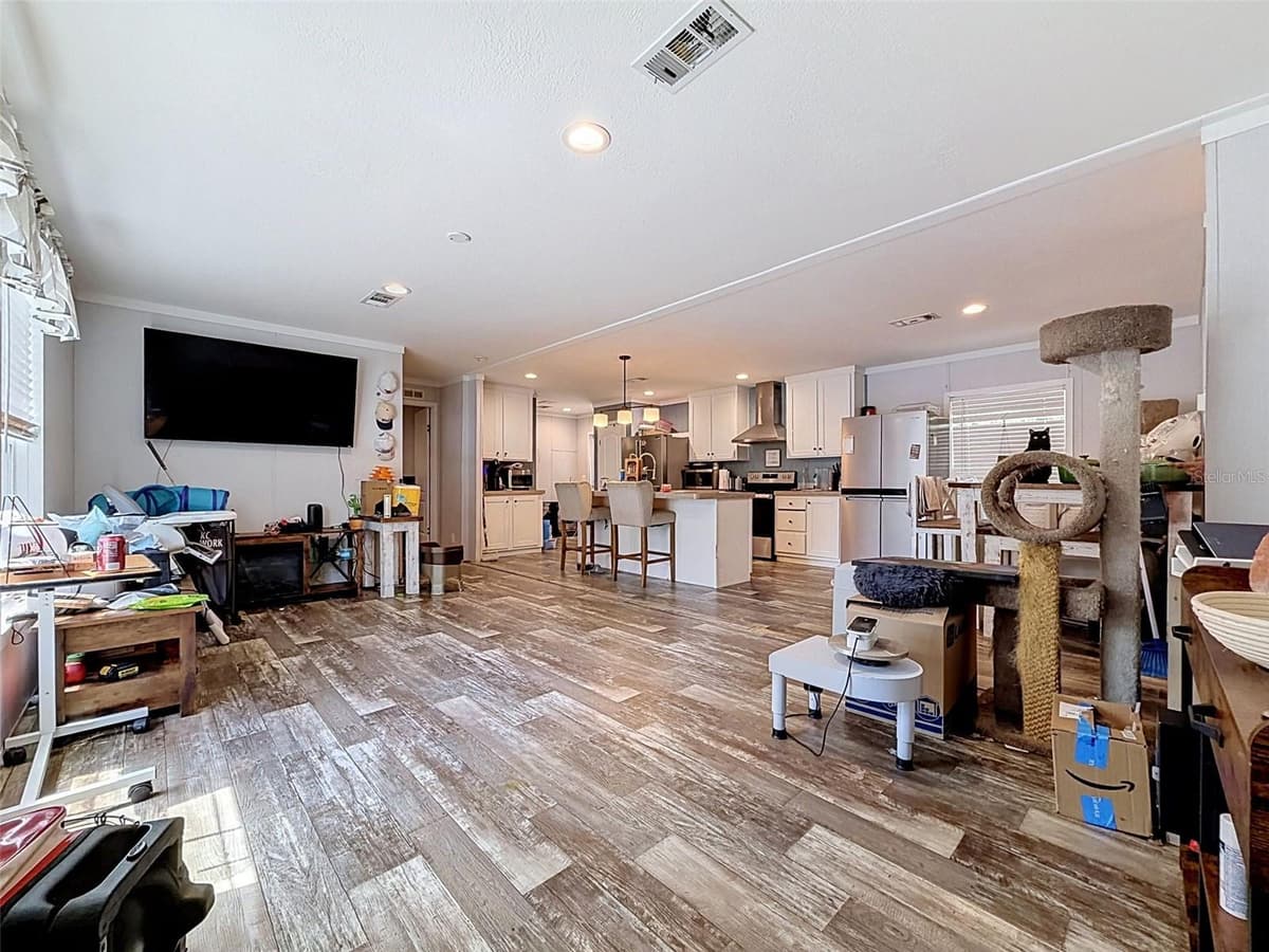 17721 DRAYTON STREET — photo 12 of 49