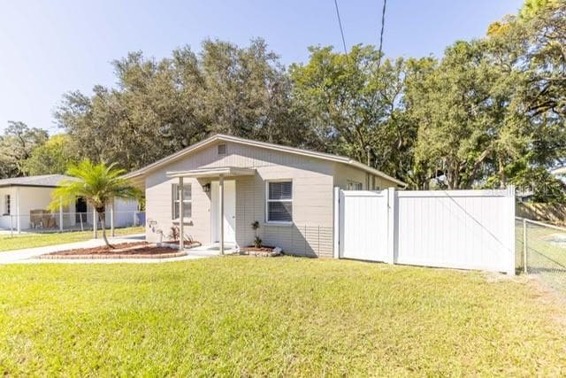 4318 BERKLEY DRIVE — photo 1 of 13