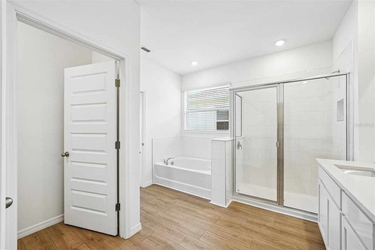 2265 HAMDEN WAY — photo 40 of 53