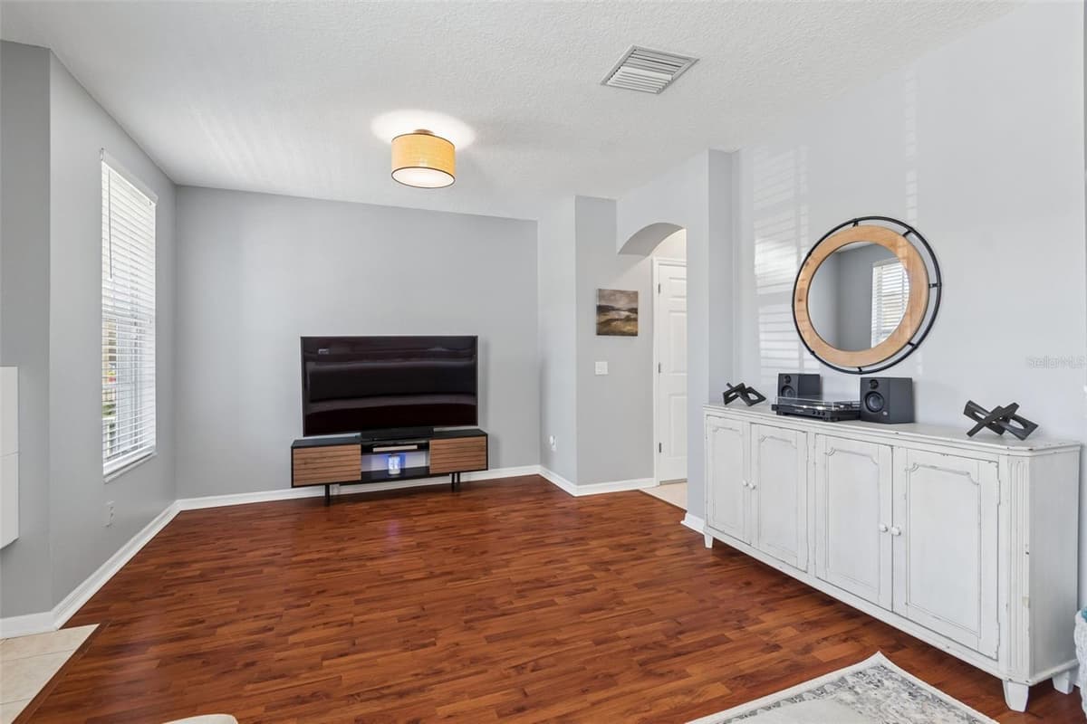 3541 RED ROCK DRIVE — photo 5 of 52