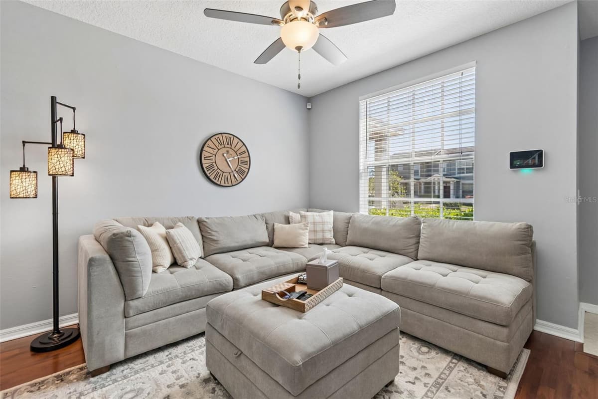 3541 RED ROCK DRIVE — photo 4 of 52
