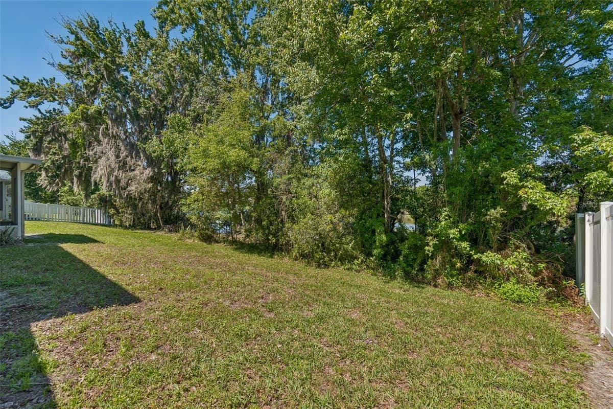 3541 RED ROCK DRIVE — photo 16 of 52