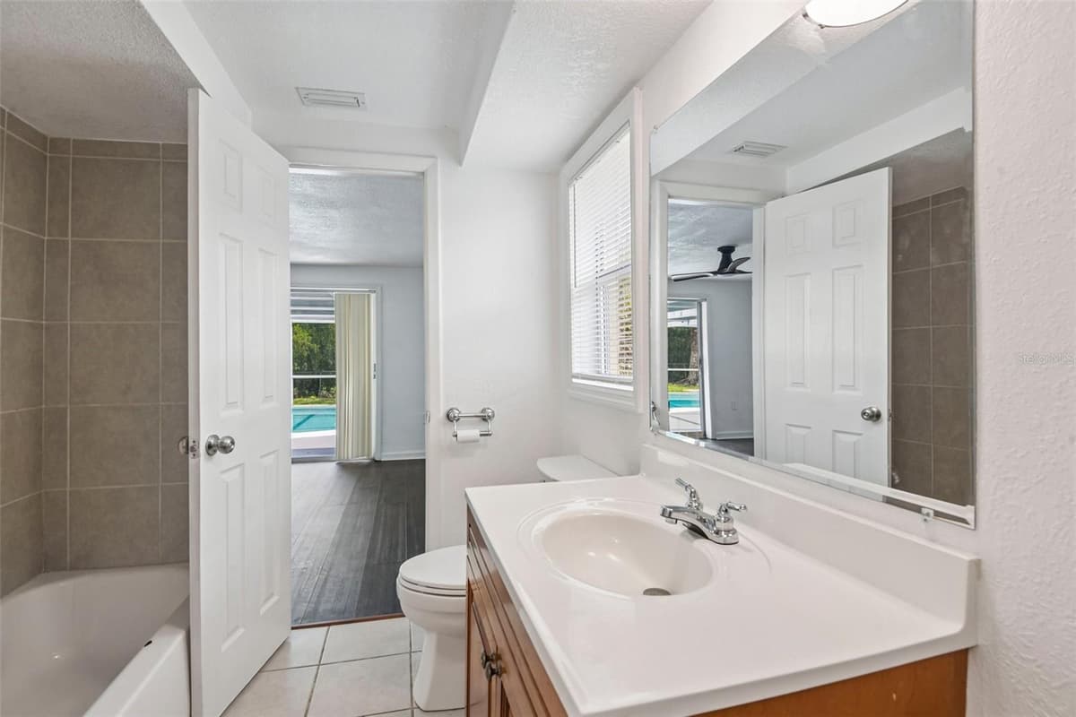 7303 HEATH DRIVE — photo 19 of 33
