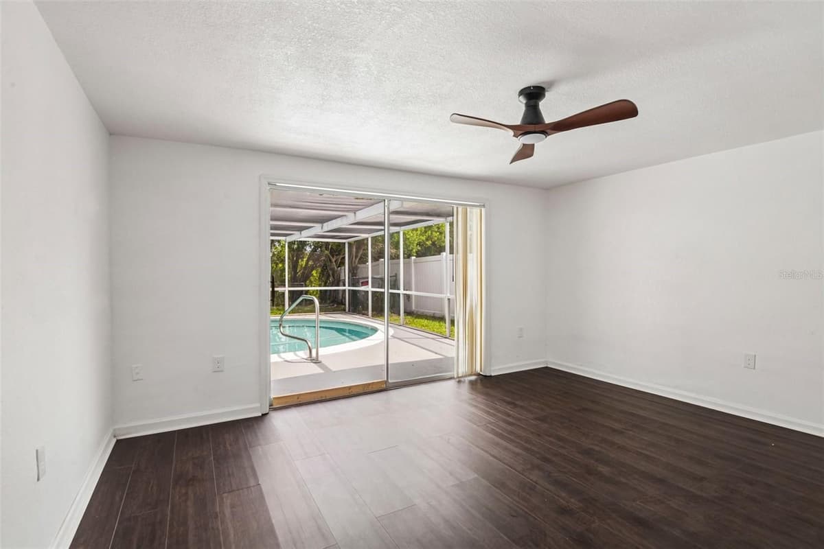 7303 HEATH DRIVE — photo 17 of 33
