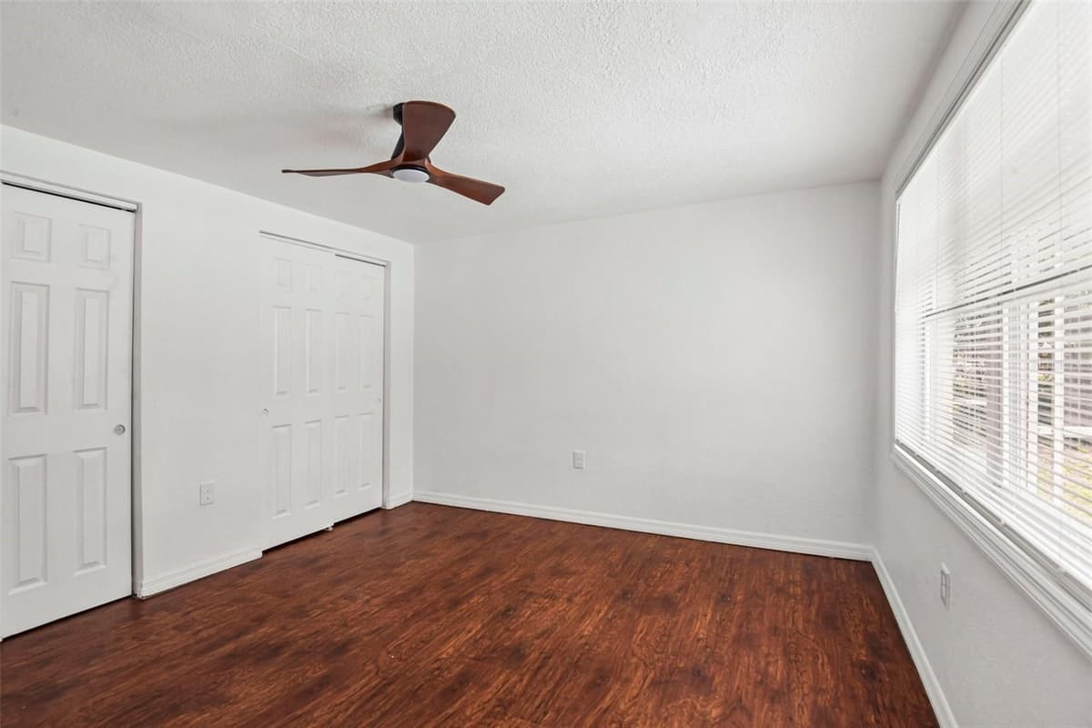 7303 HEATH DRIVE — photo 23 of 33