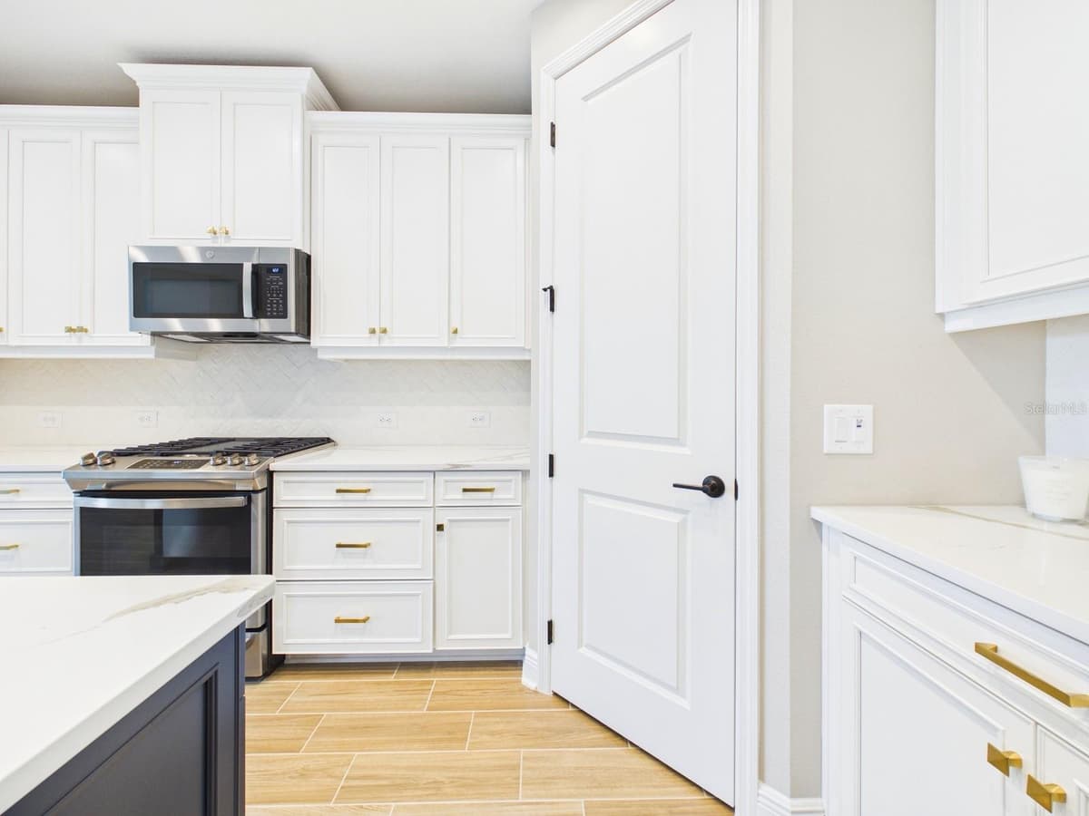 10012 LAKE WALES CIRCLE — photo 40 of 89