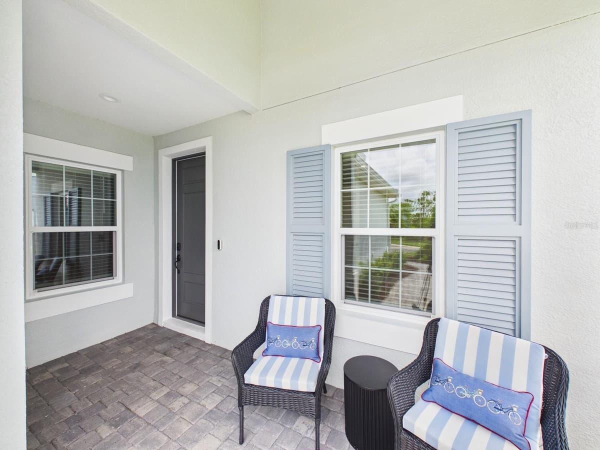 10012 LAKE WALES CIRCLE — photo 7 of 89
