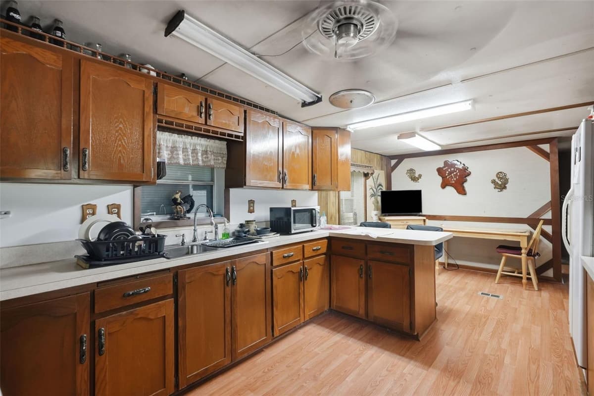 13637 CR 737 — photo 8 of 31