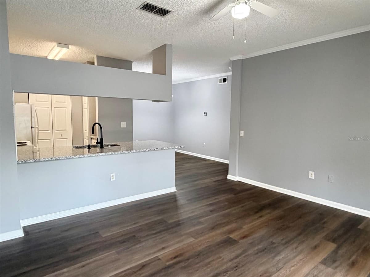 413 ARBOR LAKES CIRCLE — photo 5 of 21