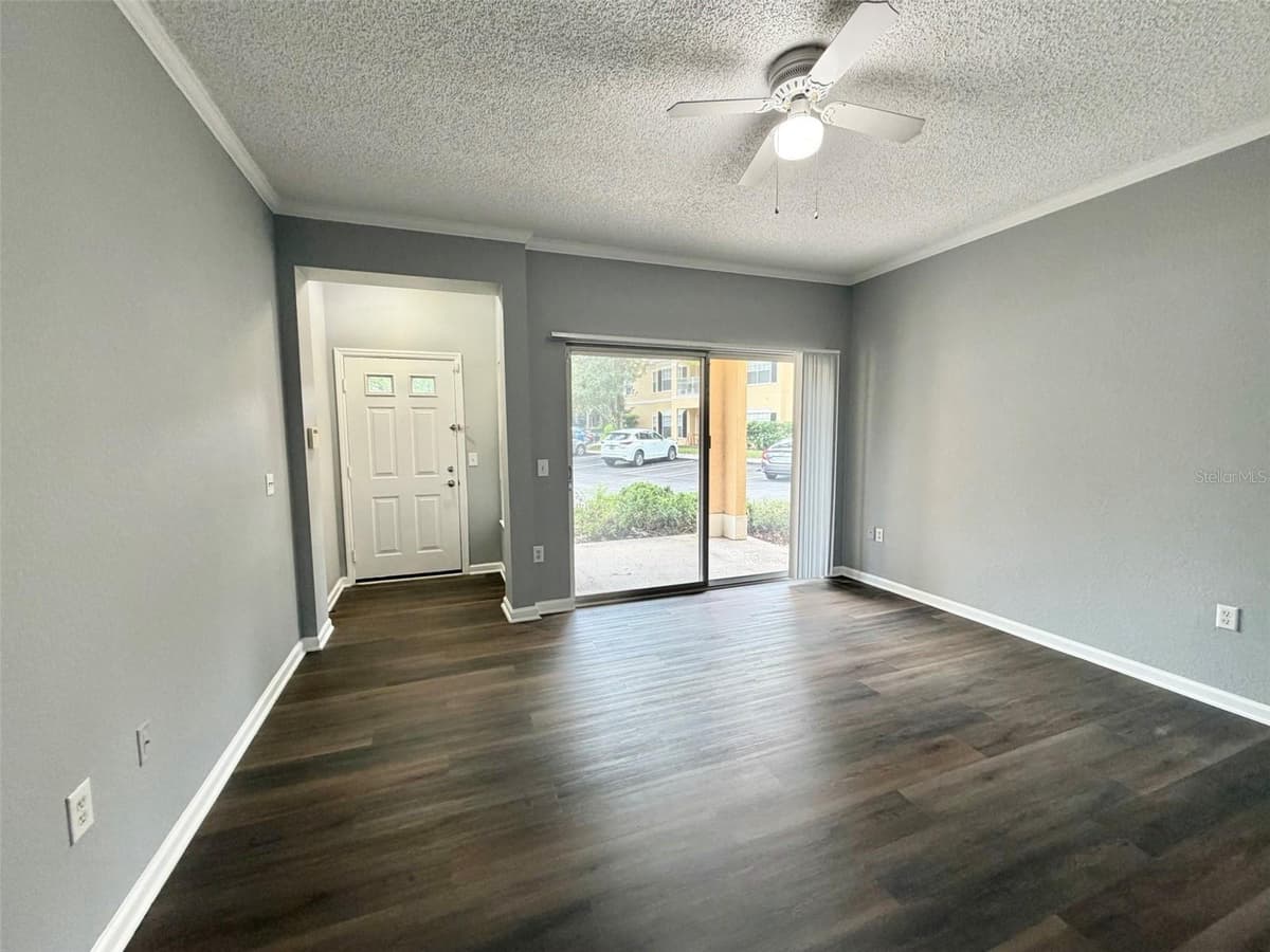 413 ARBOR LAKES CIRCLE — photo 3 of 21