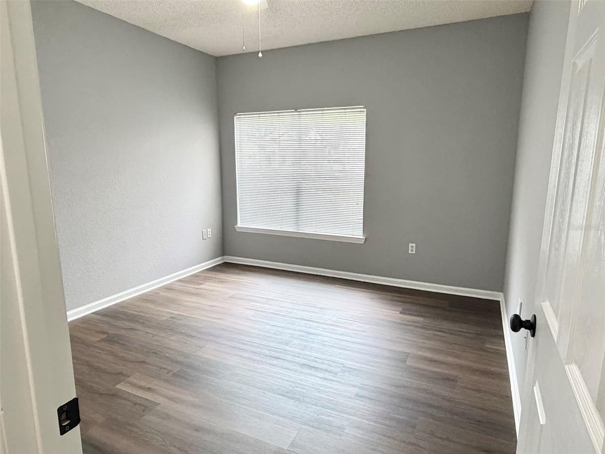 413 ARBOR LAKES CIRCLE — photo 16 of 21