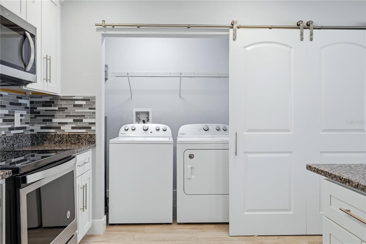 712 POINSETTIA AVENUE — photo 25 of 44