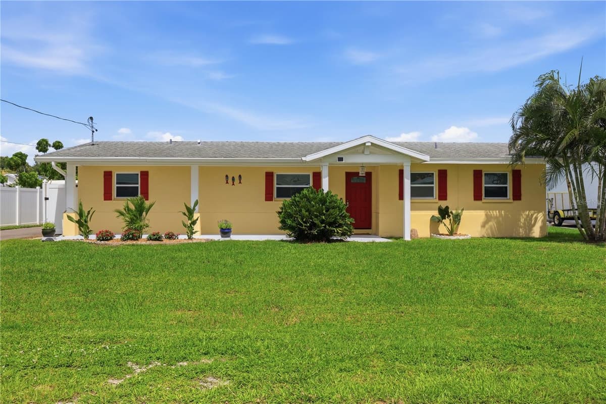 712 POINSETTIA AVENUE — photo 1 of 44