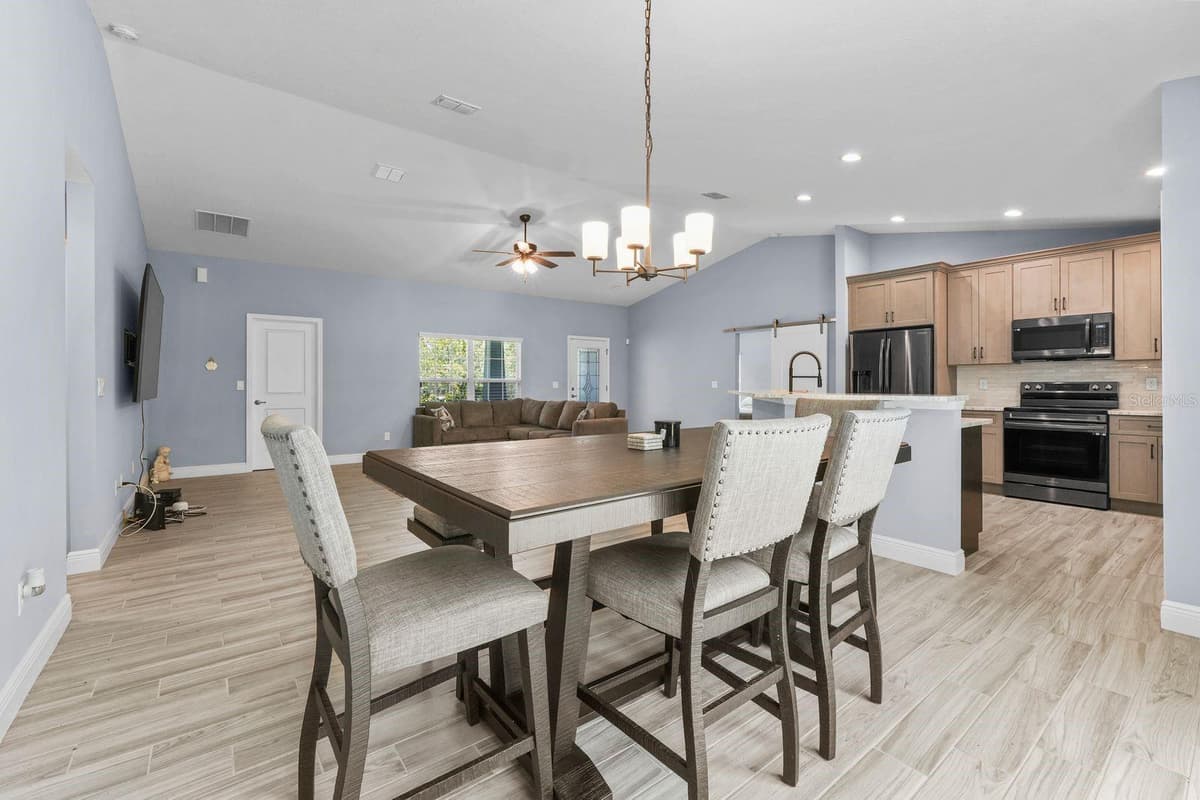 13218 BARNEVELDE RD — photo 10 of 28