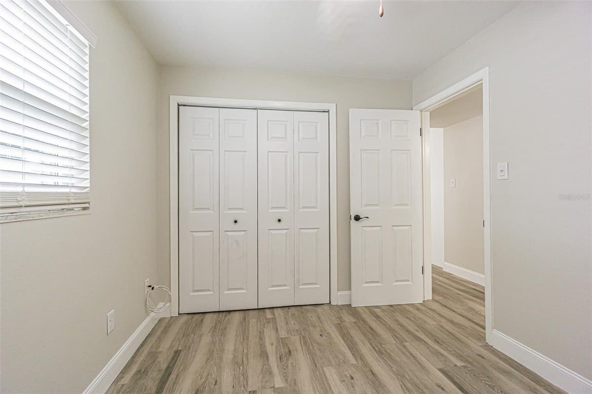925 CEDARWOOD AVENUE — photo 18 of 25